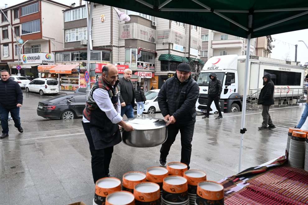Yağlıderelilerden rekorlu velezzetli iyilik hareketi !