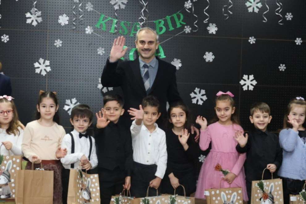 Çocuk kulüplerinde karne coşkusu