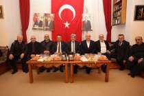 Siyaset istişare etmektir!