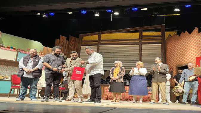 Adanalılar, “Üç Jokerli Konken’i” keyifle izledi