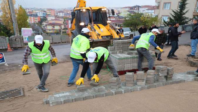 Adem Yavuz Mahallesi’nde Üstyapı Çalışmalarını Yerinde İnceledi