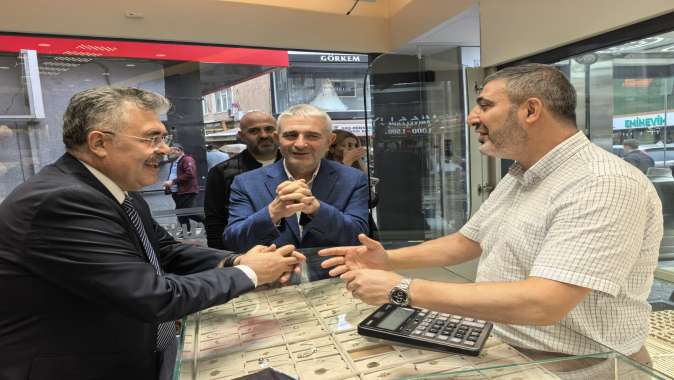 AK GEBZE ZİYARETLERDE HIZ KESMİYOR