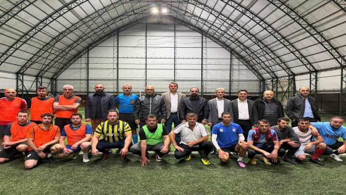 AK Parti Çayırova ilçe Teşkilatı Futbol Turnuvası başladı.