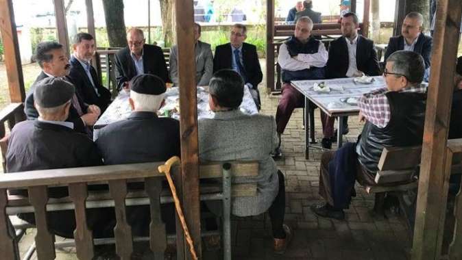 AK Parti köyleri boş bırakmıyor