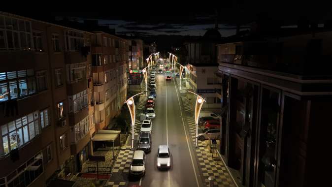 Ali Arıcan Caddesi ışıl ışıl oldu