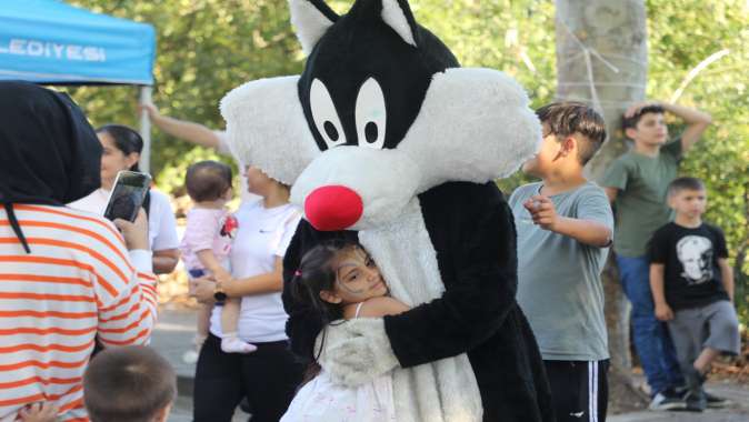 Alikahya’da gündüz ayrı gece ayrı eğlence