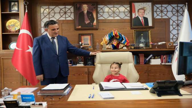 Anaokulu Öğrencileri GTÜ Rektörlük Makamını Devraldı