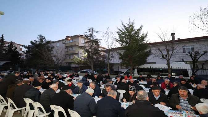 Başaran, 2 bin kişiye iftar verdi