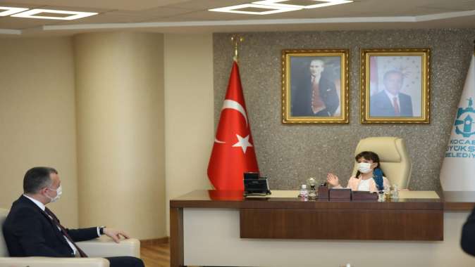 Başkan Büyükakın, makamını 2. sınıf öğrencisi Atalay’a bıraktı