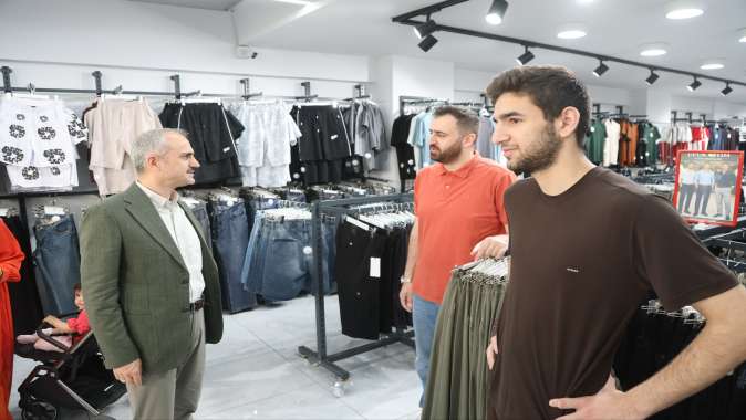 Başkan Çiftçi, güne esnaf ziyaretiyle başladı