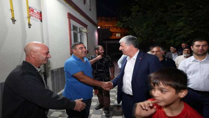 Başkan Ömeroğlu Mimar Sinan Mahallesi’nde Vatandaşlarla Buluştu