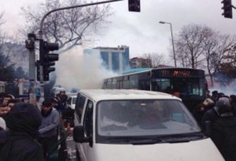 Berkin Elvan'ın ölümü: Hastane önünde olaylar çıktı