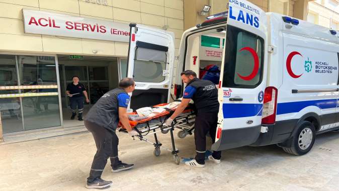 Büyükşehir’den 4 saatte 135 hasta transferi