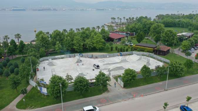 Büyükşehir’den Gölcük sahiline skate park