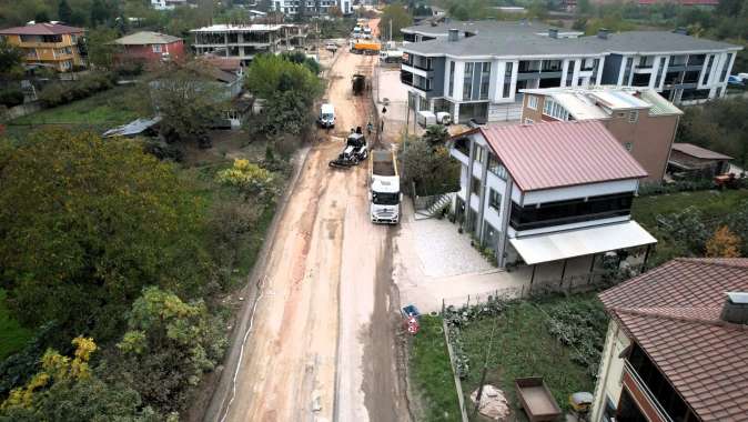 Büyükşehir, Kartepe Çepni Caddesi’ni yeniliyor