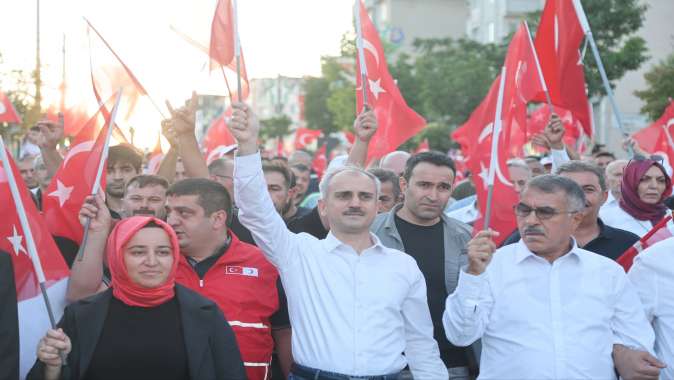 Çayırova, 15 Temmuz’da tek yürek oldu