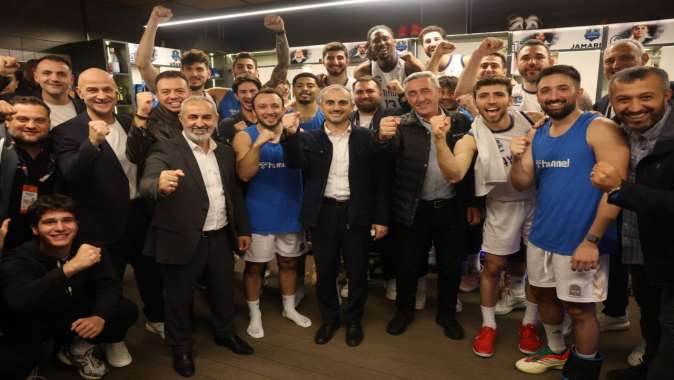 Çayırova Belediyesi’nden potada beşte beş