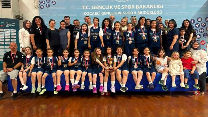 Çayırova Belediyesi sporcuları, başarıdan başarıya koşuyor