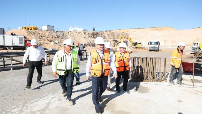 Çiftçi’den Çayırova Devlet Hastanesi inşaatında inceleme