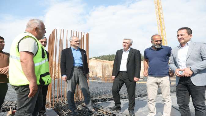 Çiftçi, “Hastanemizin inşaatı hızla devam ediyor”