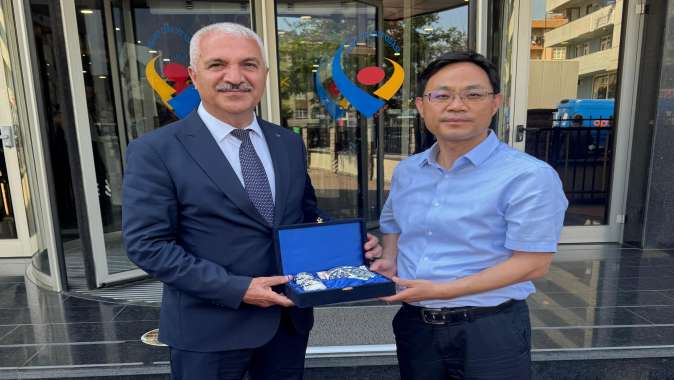ÇİN HEYETİNDEN GEBZE TİCARET ODASI’NA ZİYARET