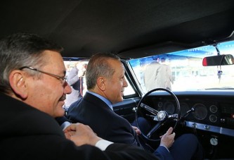 Cumhurbaşkanı Erdoğan direksiyon başına geçti