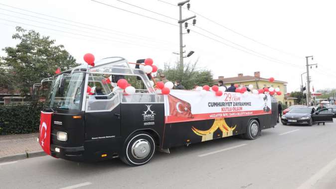 DARICA’DA CUMHURİYET BAYRAMI COŞKUSU YAŞANDI