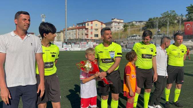 Darıca 'da Futbol Şöleni U-10 Ahmet Çalık Futbol Turnuvası