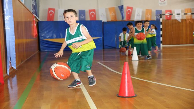 DARICA DA YAZ SPOR OKULLARI DEVAM EDİYOR