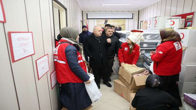 Darıca deprem bölgesi için seferber oldu