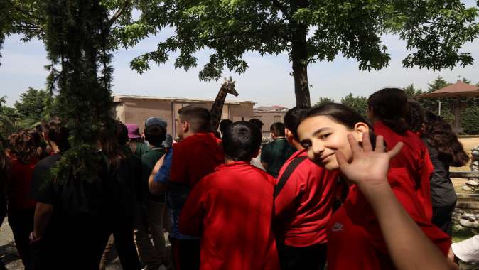 Darıcalı çocuklar Hayvanat Bahçesi’ni geziyor