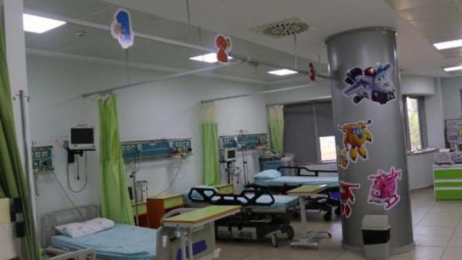 Derince Eğitim ve Araştırma Hastanesi nde çocuk müşahade bölümü renklendi