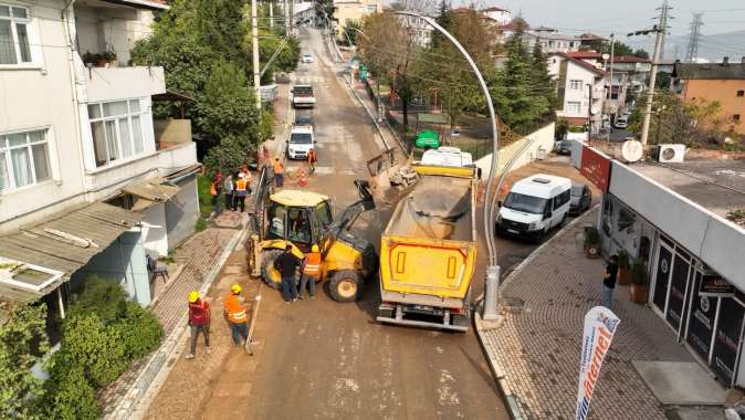 Diliskelesi'nde Elektrik Hatları Yer Altına Alınıyor