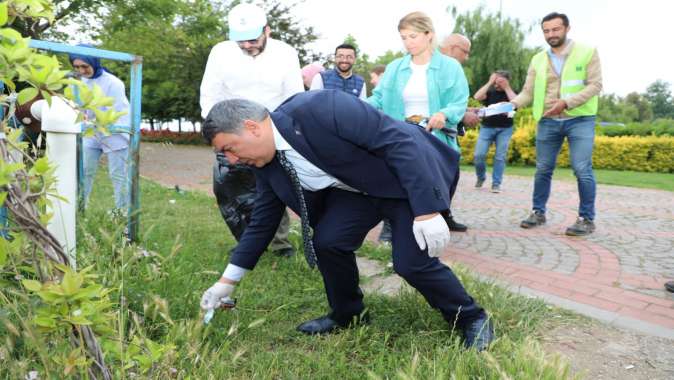 Dilovasında Marmara Denizi için sahil temizliği