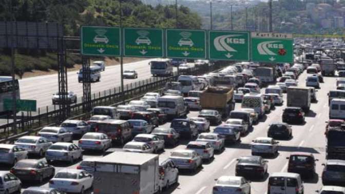 Emniyetten bayramda yola çıkacaklara uyarı: 36 kara noktaya dikkat