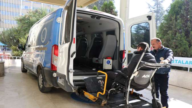‘’Engelsiz Taksi’’ ile 5 bin 213 ulaşım hizmeti