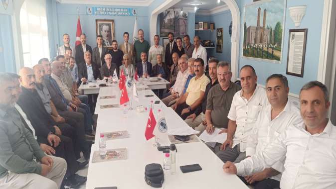 Erzurumlular Vakfı Başkanlığına yeniden Ahmet Önal seçildi