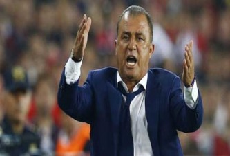 Fatih Terim neşteri vuruyor