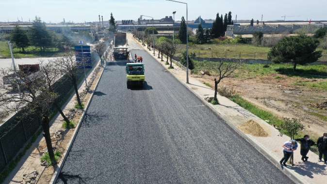 Gebze Ankara Caddesi'nde üstyapı çalışması