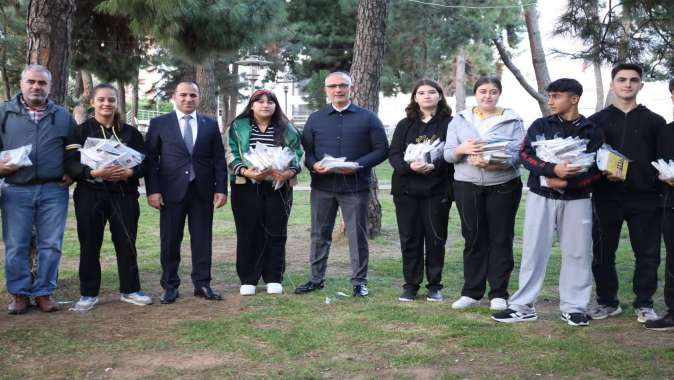 GEBZE’DE DE AĞAÇLAR KİTAP AÇTI
