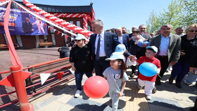 Gebze Lokomotif Çocuk Köyü kapılarını açtı