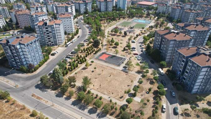 Gençlik Parkı’nın spor sahaları yenileniyor