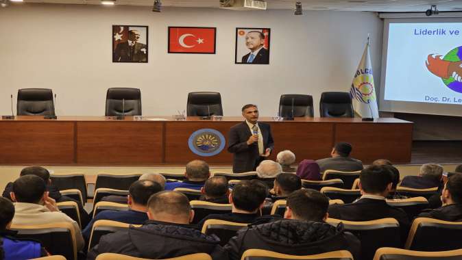 GÖLCÜK BELEDİYESİ PERSONELİNİN BİLGİ VE YETKİNLİĞİ EĞİTİMLERLE ARTTIRILIYOR