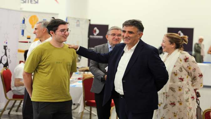 GTÜ Aday Öğrencileri Geleceğe Hazırlıyor