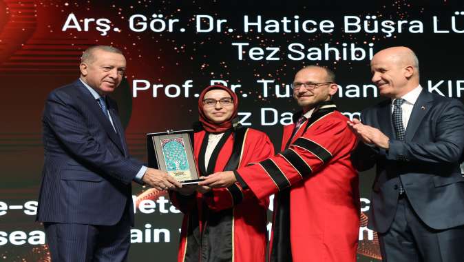 GTÜ Akademisyenlerine Cumhurbaşkanı Erdoğan'dan Yılın Tezi Ödülü