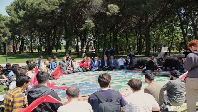 GTÜ Öğrencileri, Filistin'e destek için oturma eylemi düzenlediler
