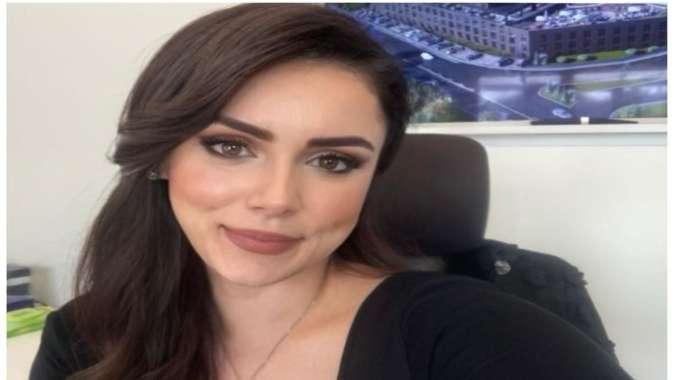 Güzel emlakçı bir yaş daha aldı