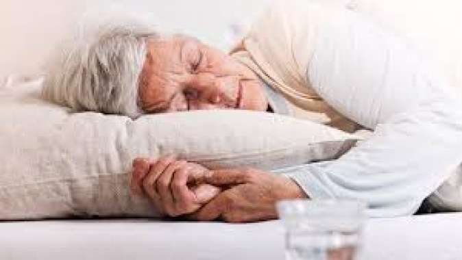 İyi Uyuyamayan Yaşlı Kişiler de Oluşan Hastalıklara Dikkat!