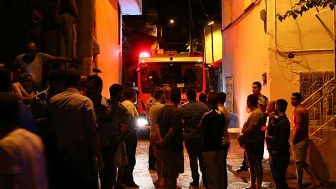 İzmirde cinayet: 3 kişinin cesedi bulundu