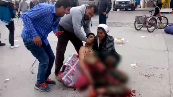İzmirde korkunç cinayet: 1 ölü, 1 ağır yaralı